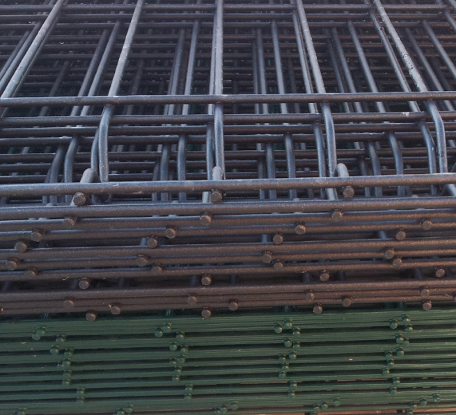 materiale per recinzioni